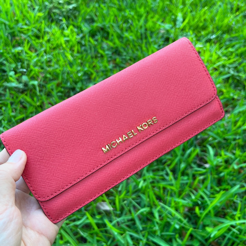 Michael Kors large flat wallet jet set travel watermelon pink